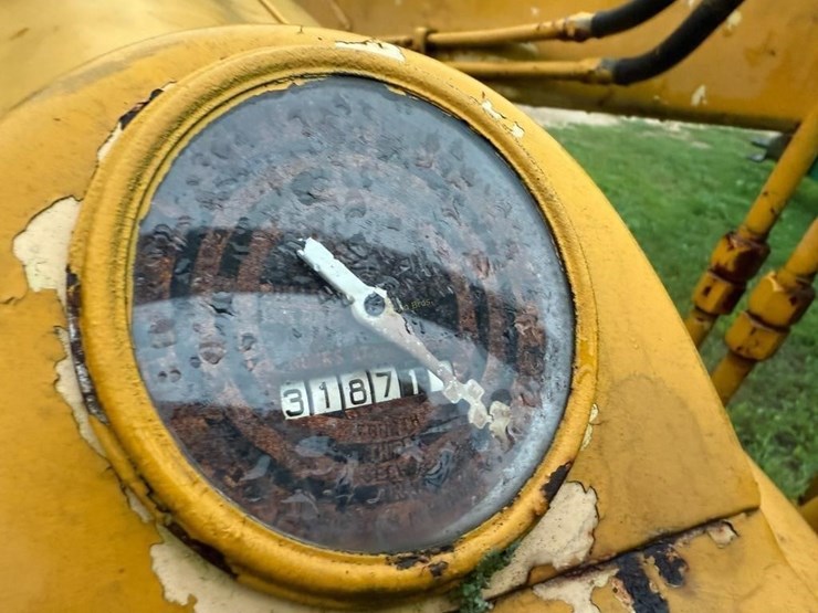 ford-4000-image-14
