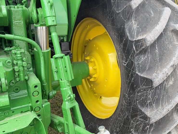 john-deere-6420-tractor,-2wd,-4,241-hours,-2-remotes,-540pto-image-12
