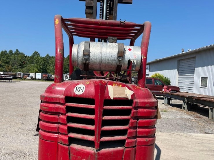 yale-20,000#-model-g-5-200-propane-forklift.-forks-are-4'-6"-long-by-7"-wide-by-3-1/4"-thick.-image-4