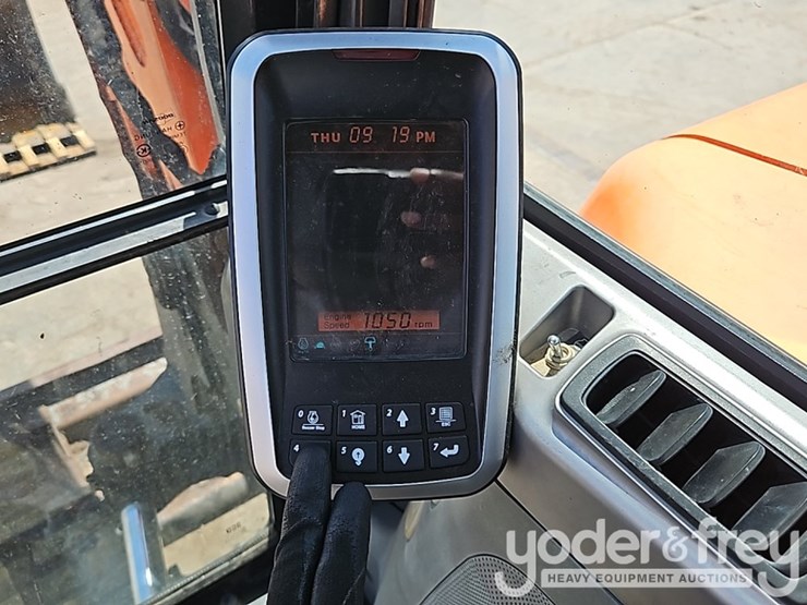 2018-doosan-dx85r-3-image-36