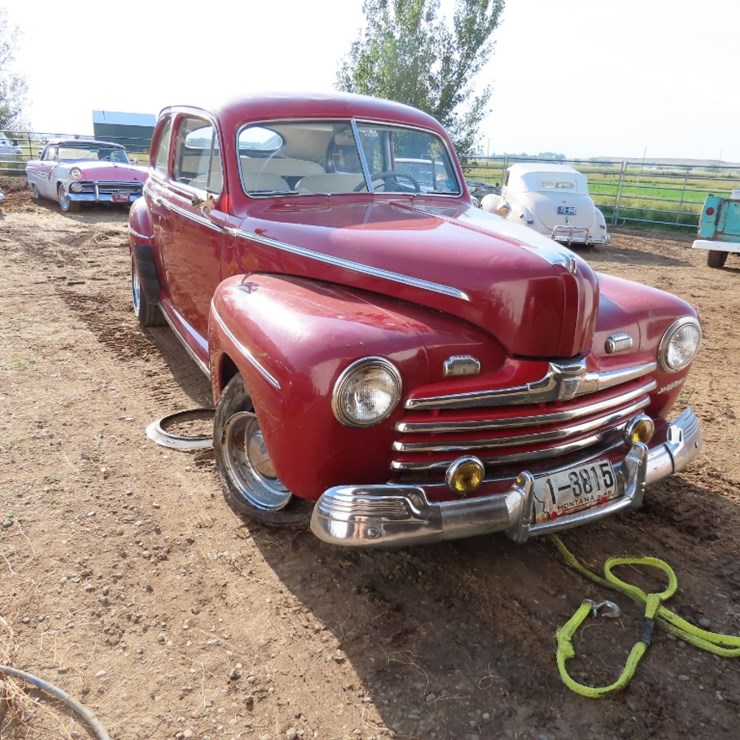 1946 Ford Super Deluxe Tudor Sedan