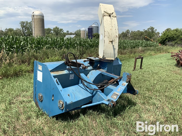 snowmachines-corporation-2800-snow-blower-image-3