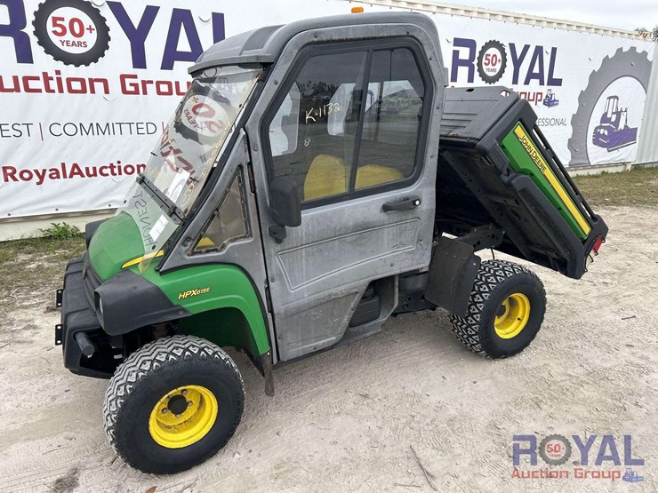 2017-john-deere-gator-image-1