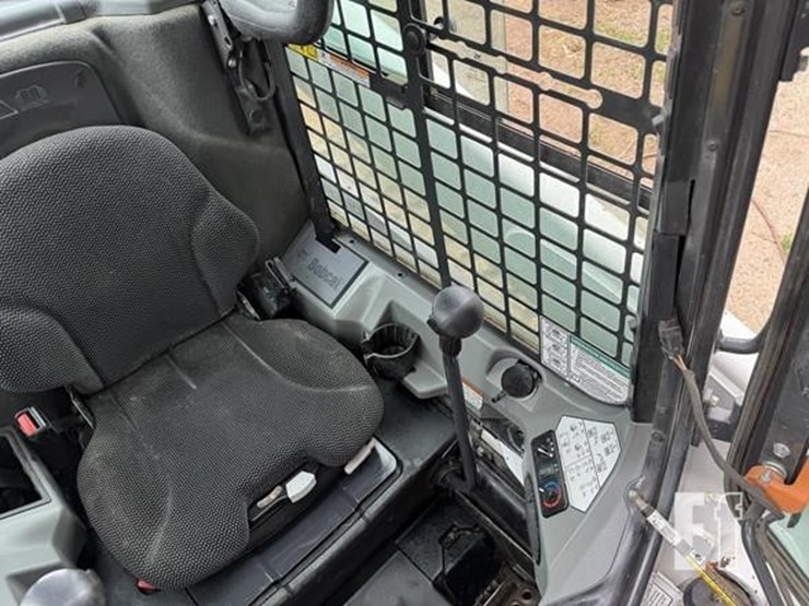2019-bobcat-t770-image-46