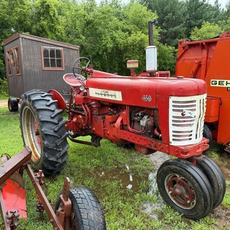 Farmall 450 Gas Tractor