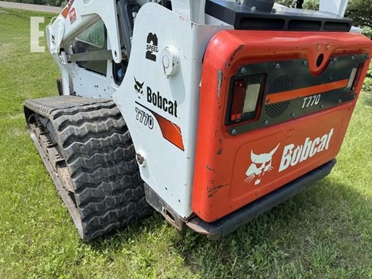 2019-bobcat-t770-image-27