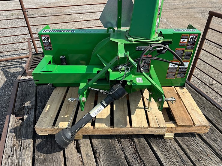 frontier-sb1164-snowblower-image-5