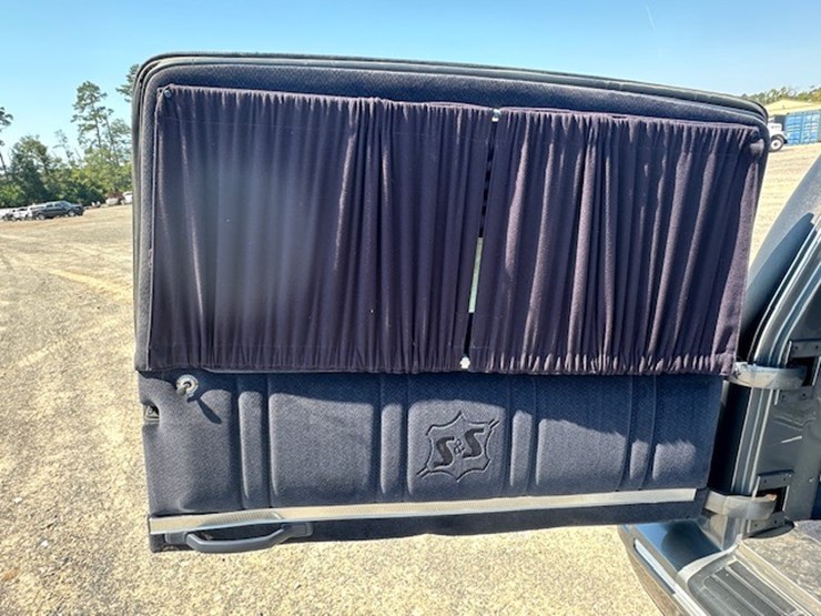 #22948-•-1997-cadillac-victoria-hearse-image-20