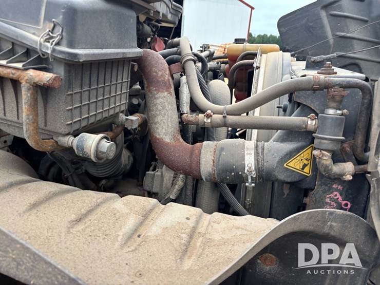 2013-international-durastar-4400-image-27