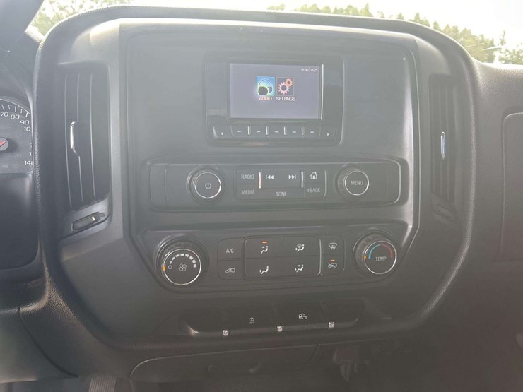 2014-chevrolet-silverado-1500-image-18