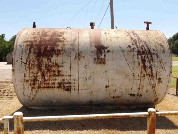5200-gallon-tank,-8'-diameter,-14'---high-image-2