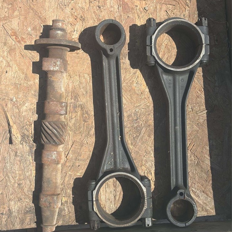 John Deere Model G Rod Set and Camshaft
