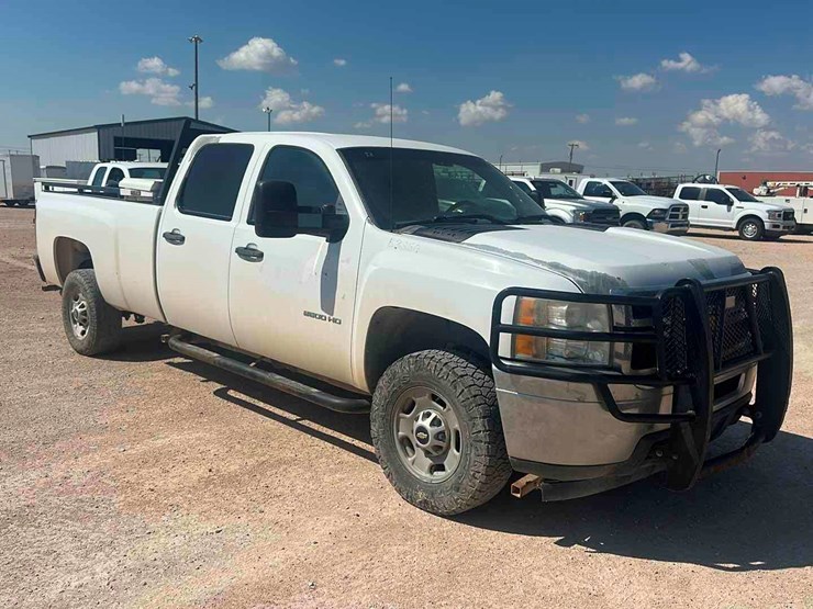 2013-chevrolet-silverado-1500-image-3