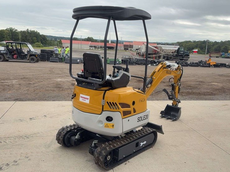 sdlanch-sdle20-mini-excavator-image-3