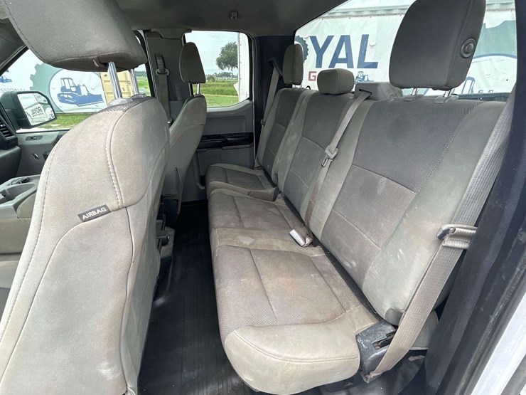 2016-ford-f150-image-18