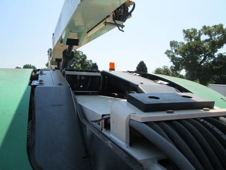 2015-jlg-600ajn-image-19