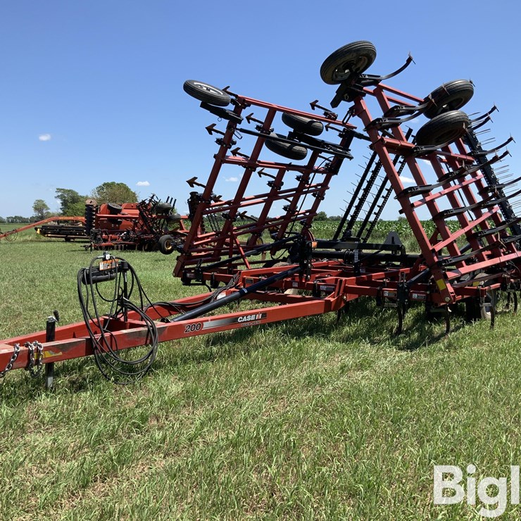 2012 CASE IH 200