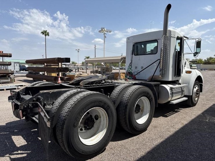 2006-kenworth-t300-image-5