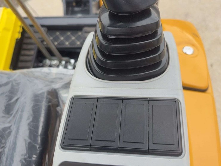 sdlanch-sdle20-mini-excavator-image-21