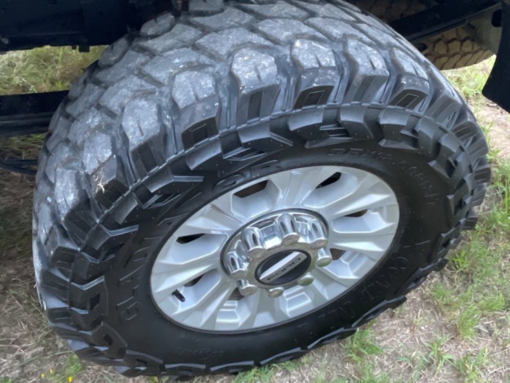 2022-ford-f250-image-11