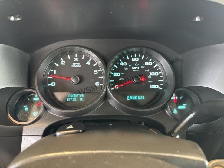 2012-chevrolet-silverado-1500-image-16