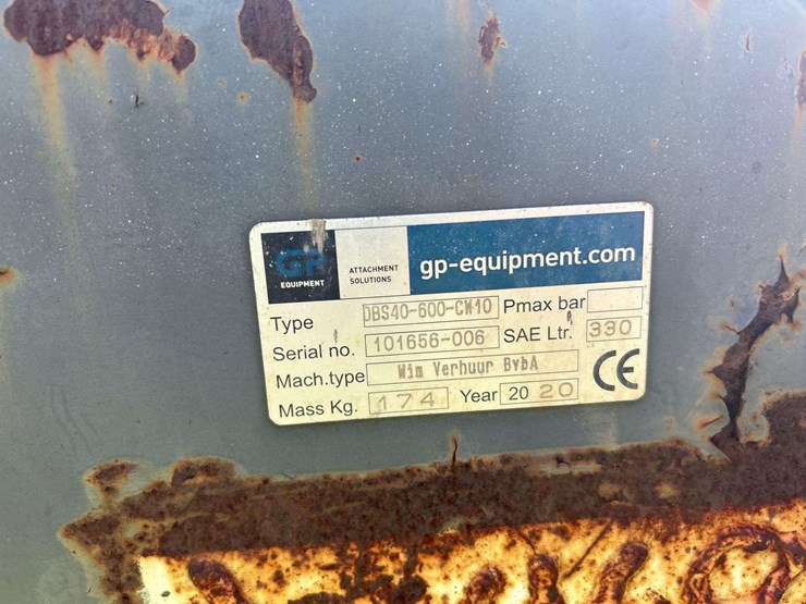 2020-gp-equipment-24in-excavator-bucket-image-5