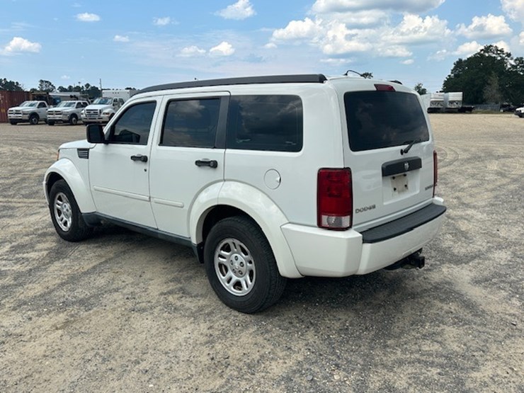 2010-dodge-nitro-image-4