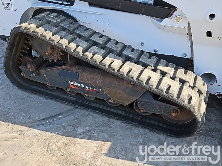 2022-bobcat-t870-image-11