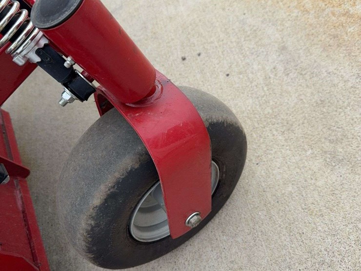 2018-ferris-isx-600-zero-turn-mower-image-8