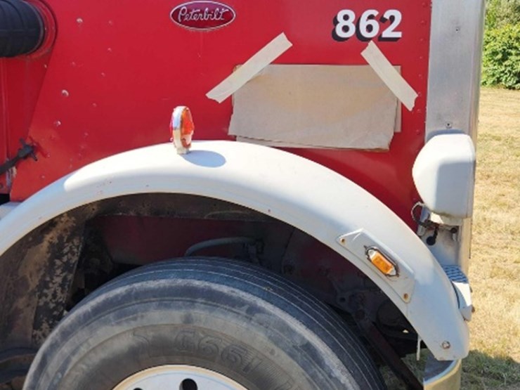 year:-1986-make:-peterbilt-model:-359-vehicle-type:-truck-mileage:-showing-335,508-drive-line:-6x4-image-28