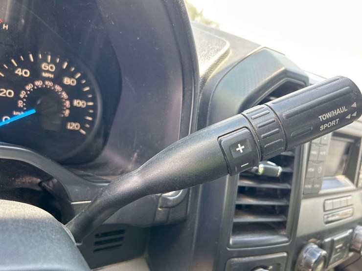 2016-ford-f150-image-17