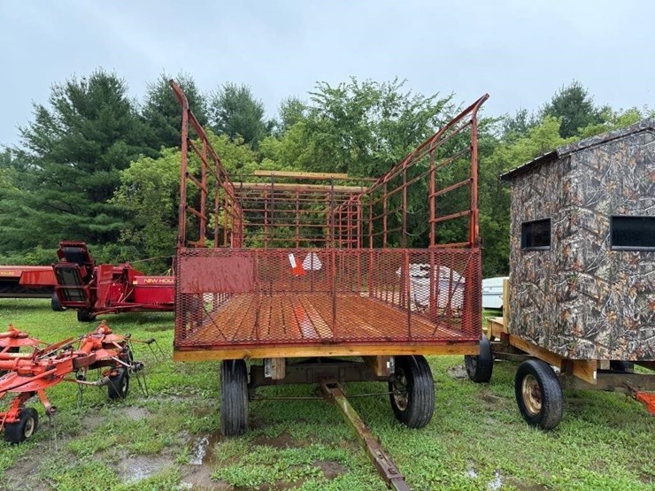 9x16'-hay-rack-on-gear-image-2