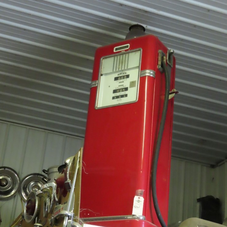 Bouser Computing Gas Pump