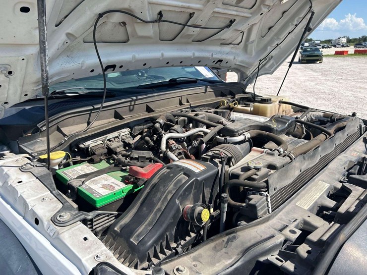 2015-ford-f550-image-8