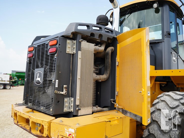 2015-deere-544k-image-30