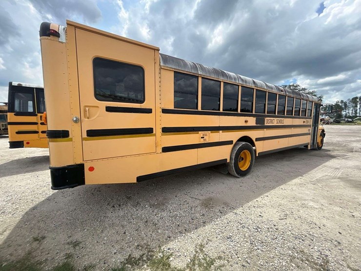 2009-ic-corporation-pb105-school-bus-image-3