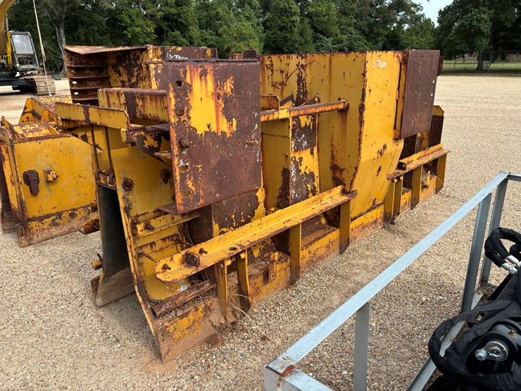 #79687-•-gomaco-concrete-form-attachments-image-3