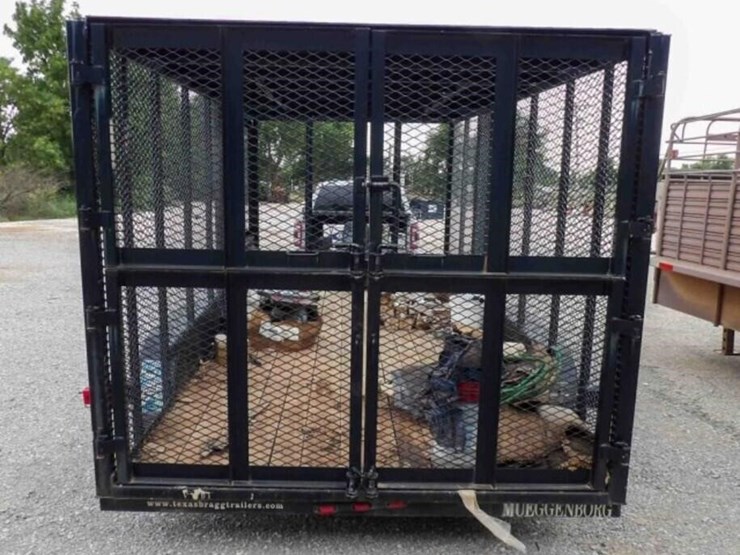 16'-texas-bragg-enclosed-trailer-image-4