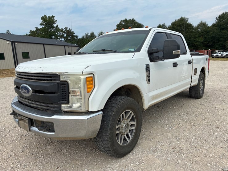 2017-ford-f250-image-1