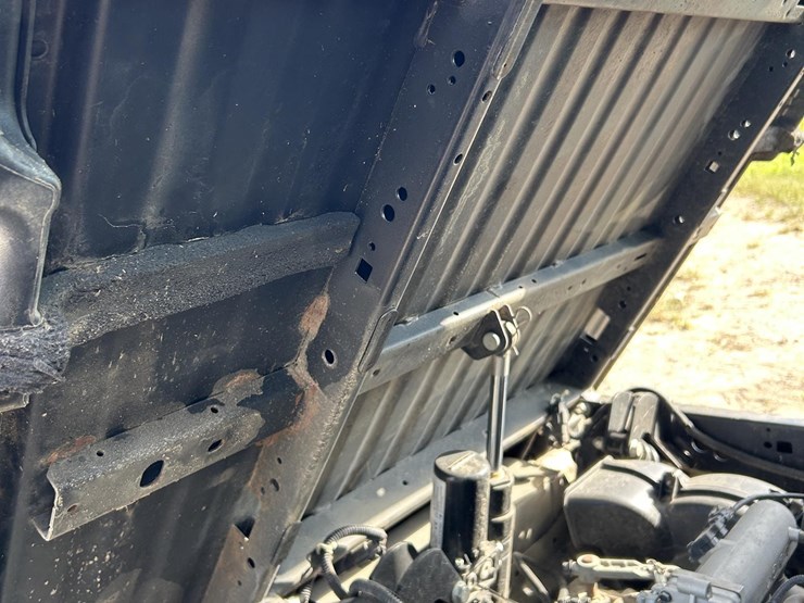 2018-john-deere-gator-xuv-835r-image-23