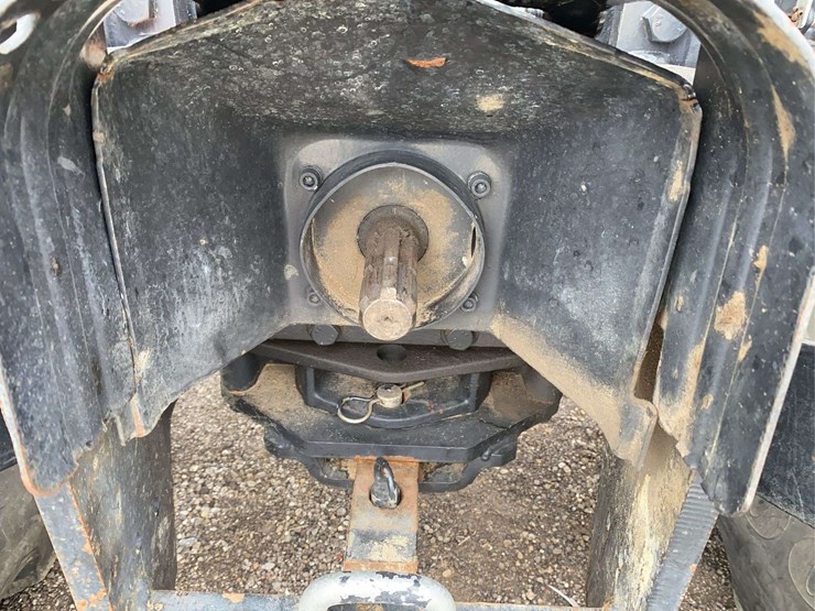 case-jx80-4wd-tractor-image-16