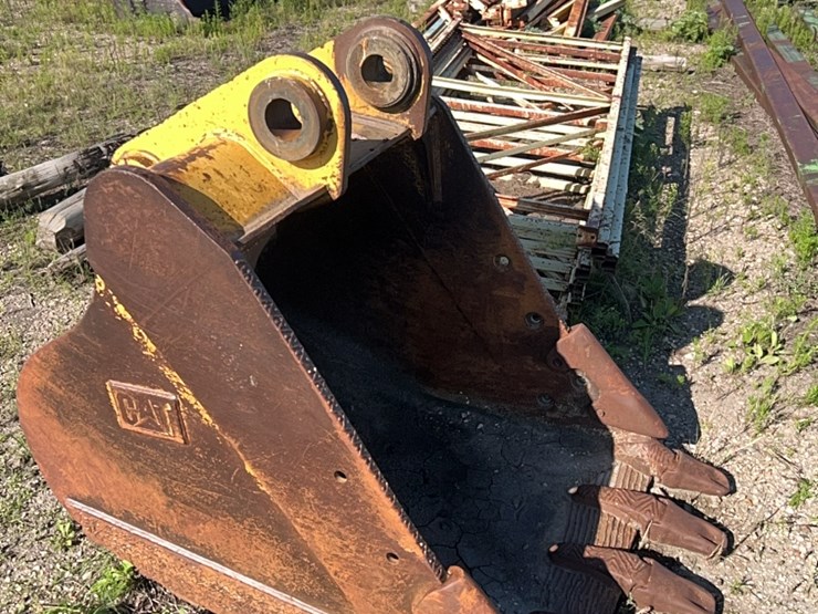 caterpillar-320-image-55