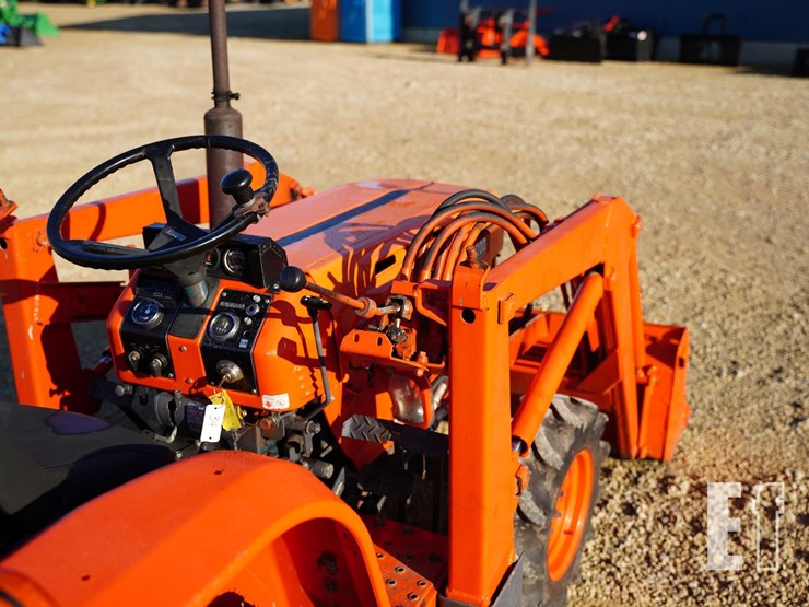 kubota-b8200-image-16