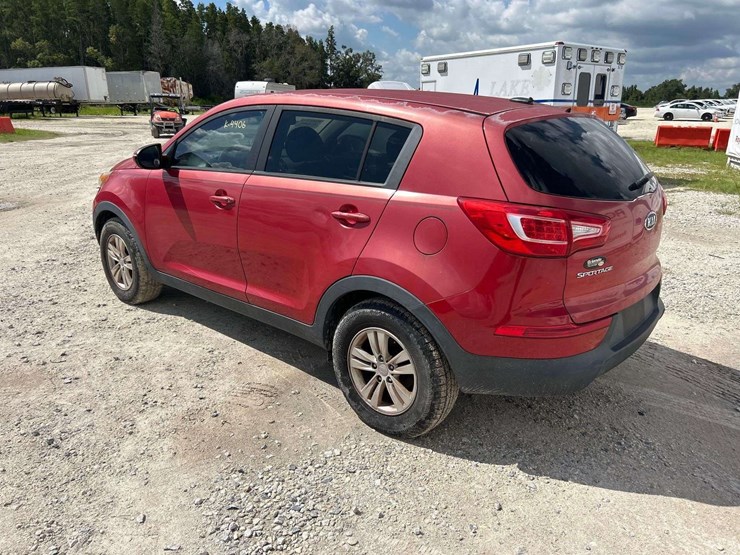 2011-kia-sportage-image-4