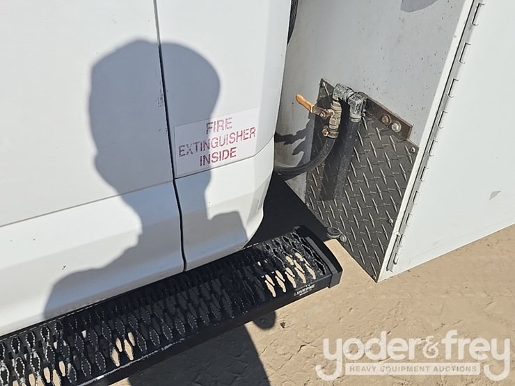 2019-ford-f550-xl-image-68