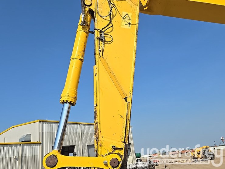 2021-komatsu-pc490-lc-11-image-26