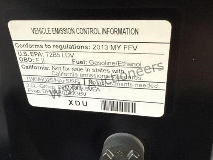 2013-ford-taurus-sdn-image-12