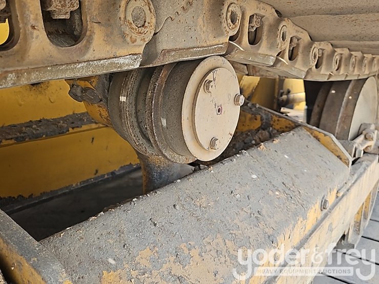 2016-deere-450j-image-9