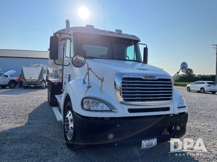 2007-freightliner-dry-tender-truck-(jn2723,-unit-108073)-image-4