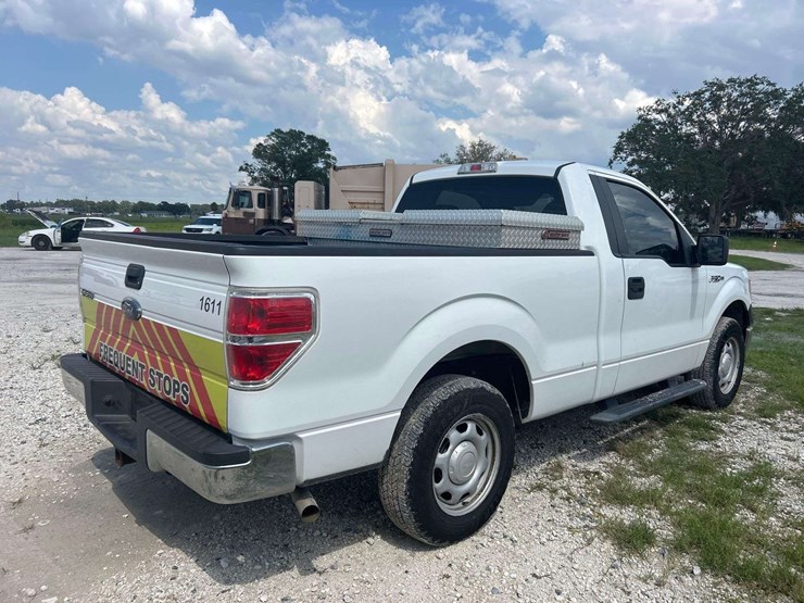 2014-ford-f-150-pickup-truck-image-3